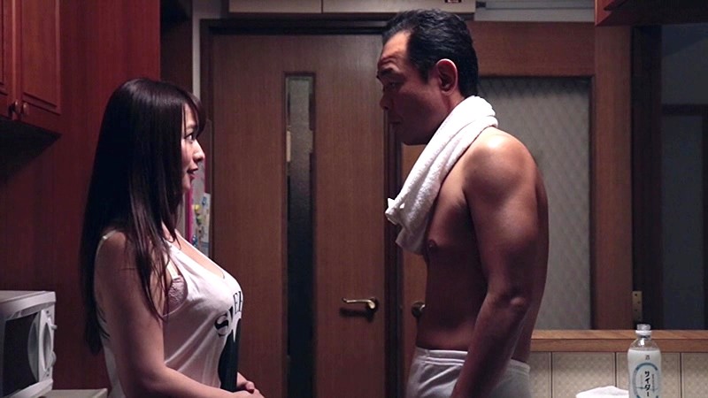 Phim sex bố chồng nàng dâu Marina Shiraishi vú to trong nhà bếp